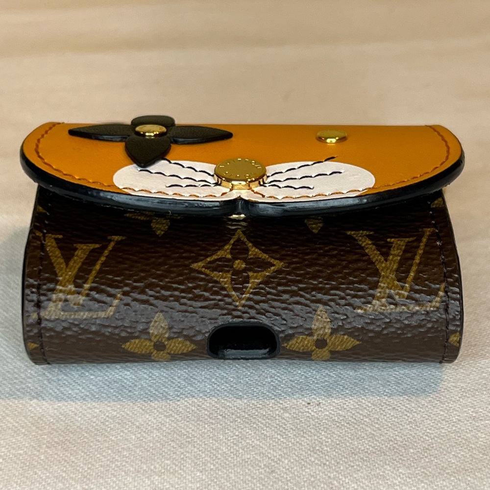 Louis Vuitton Monogram Orange and Black Cat EarPods Case - Picture 7 of 13